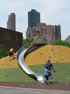 Queens Park Playground