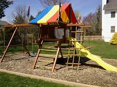Saucer Swing Set